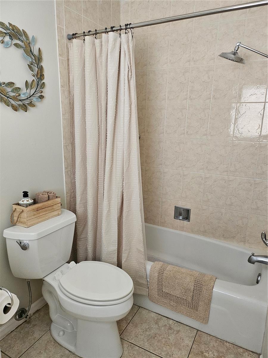 220 PARK BLVD N #202, VENICE, FL, 34285
