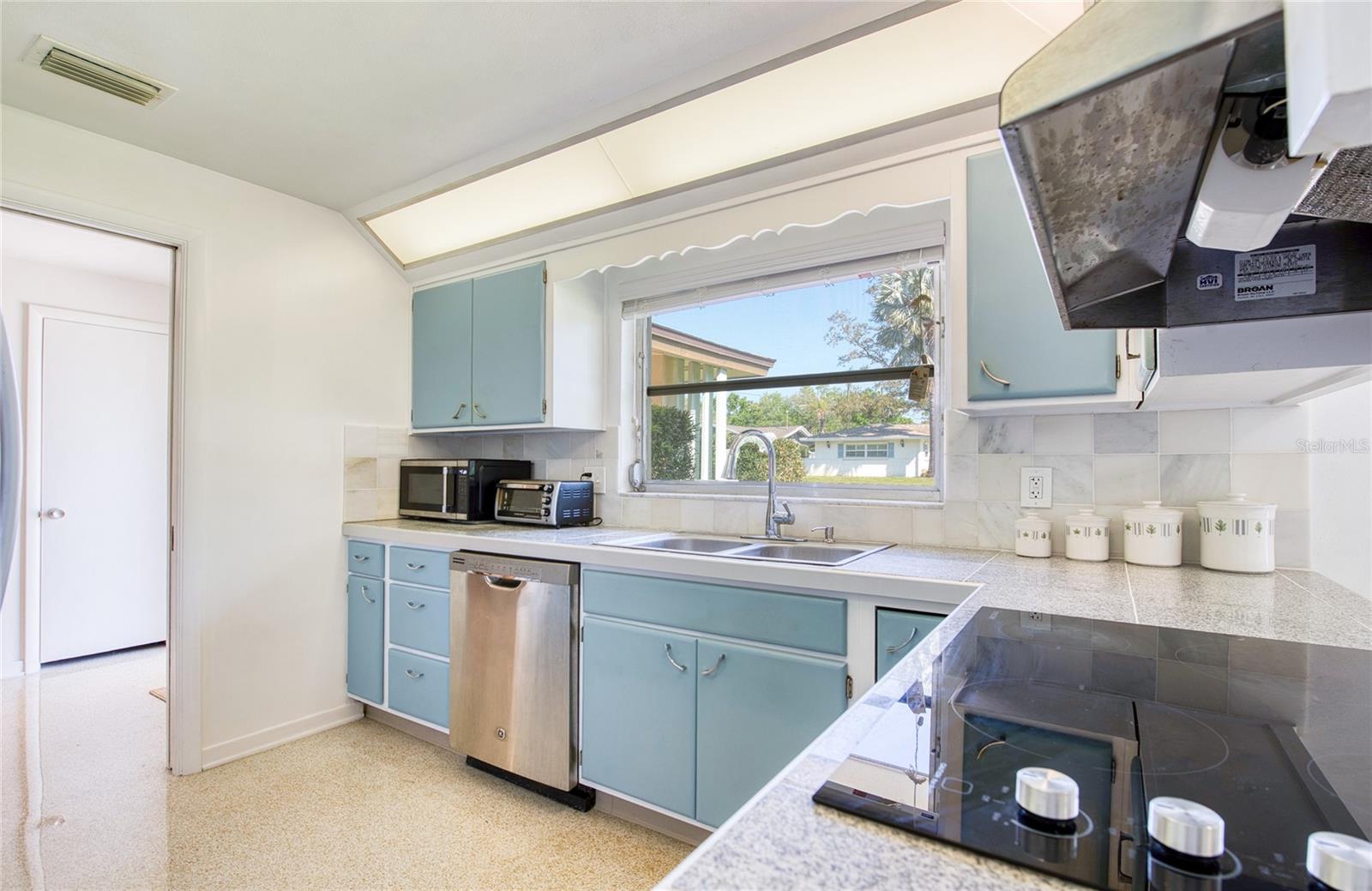 1631 CHATEAU DR, CLEARWATER, FL, 33756