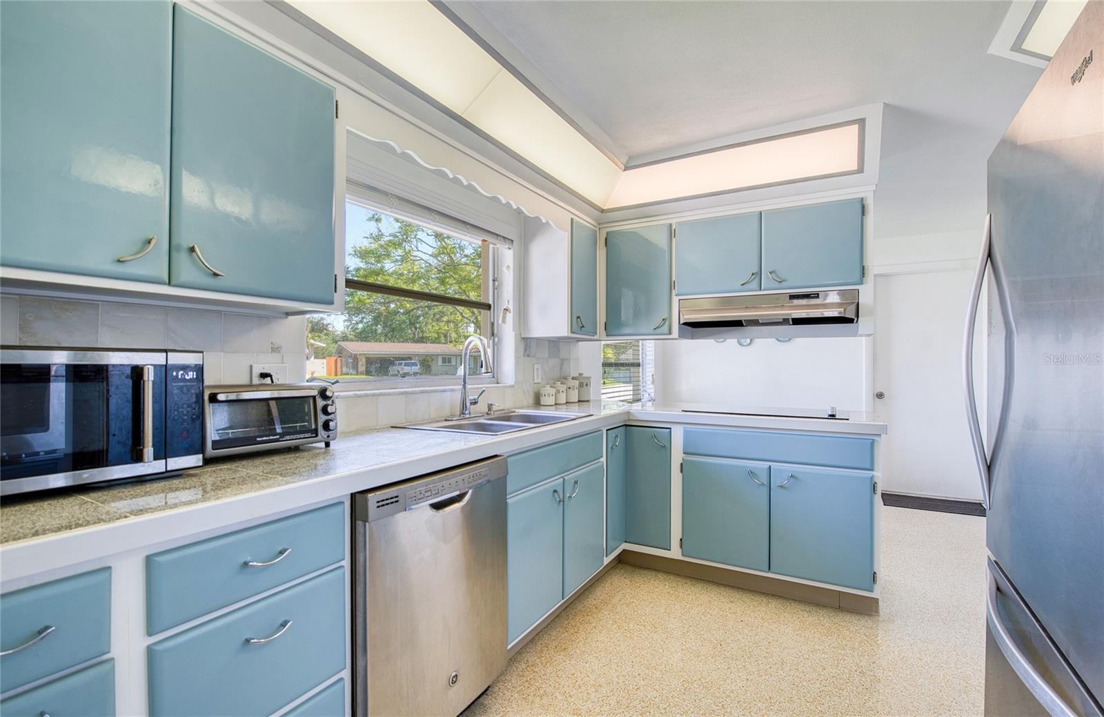 1631 CHATEAU DR, CLEARWATER, FL, 33756