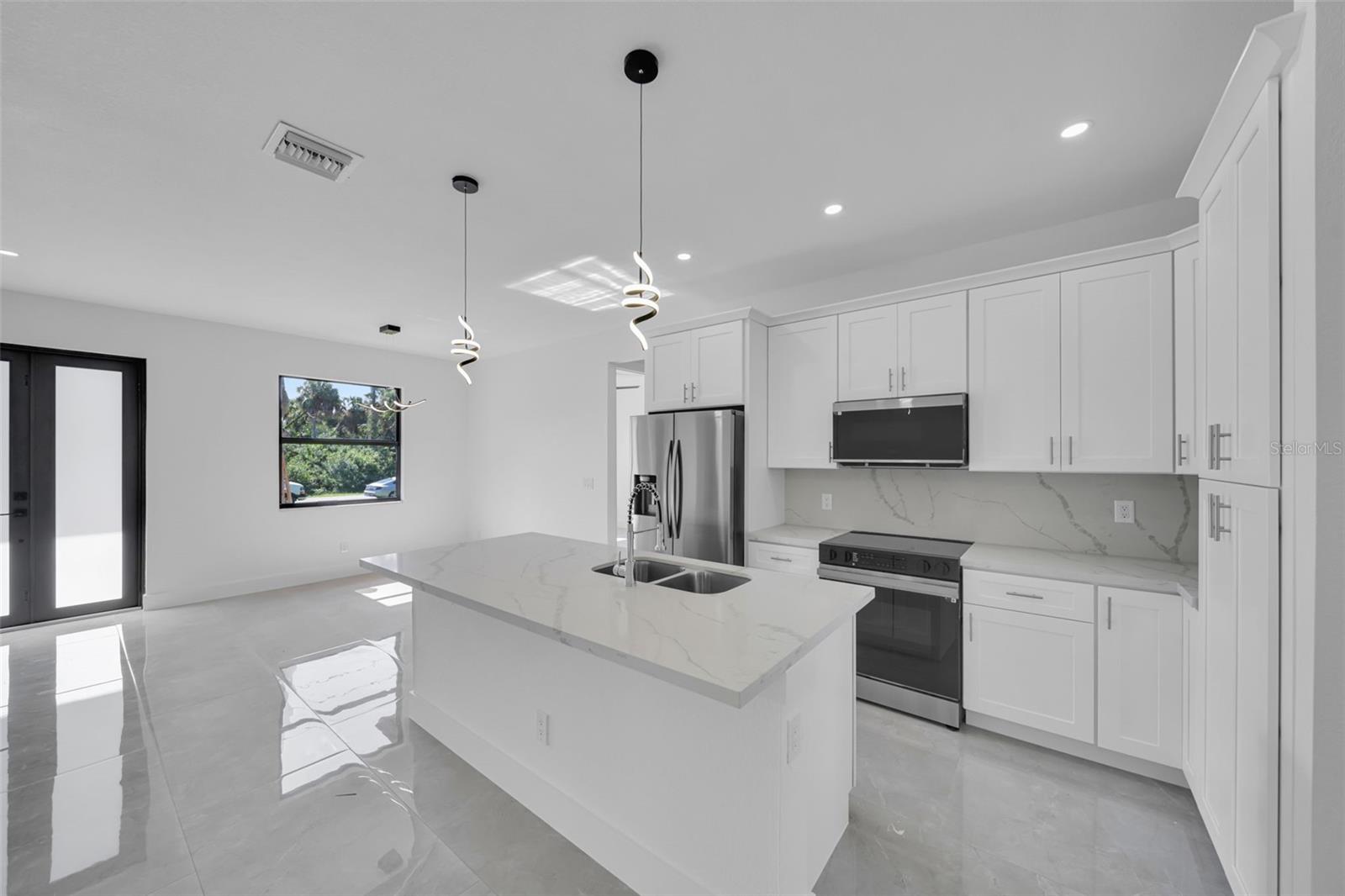 81 FLAMINGO BLVD, PORT CHARLOTTE, FL, 33954