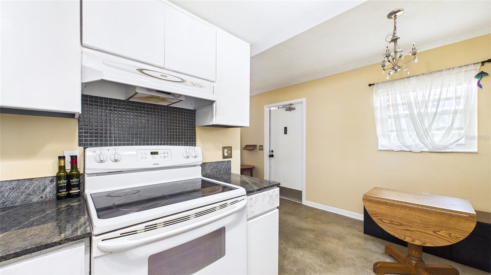 4050 4TH ST N #122, ST PETERSBURG, FL, 33703
