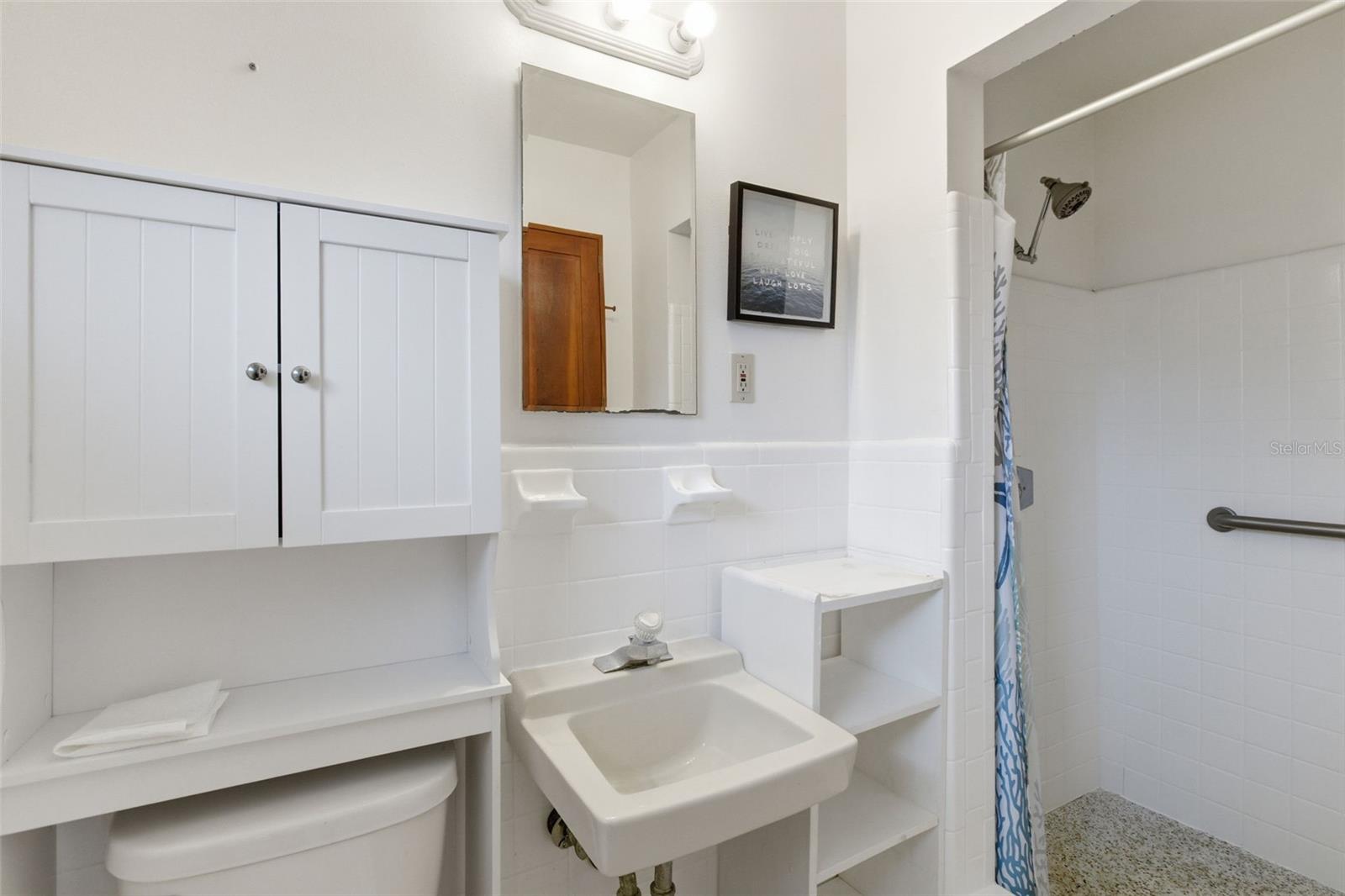 528 RALPH ST, SIESTA KEY, FL, 34242