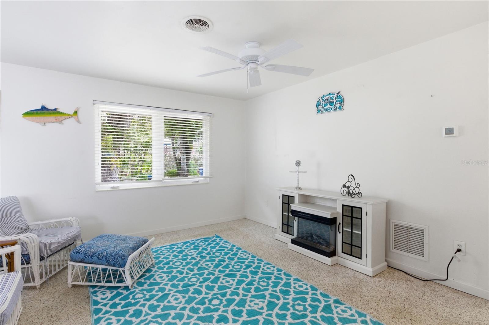 528 RALPH ST, SIESTA KEY, FL, 34242
