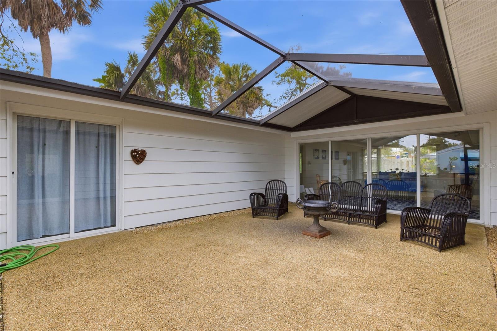 528 RALPH ST, SIESTA KEY, FL, 34242