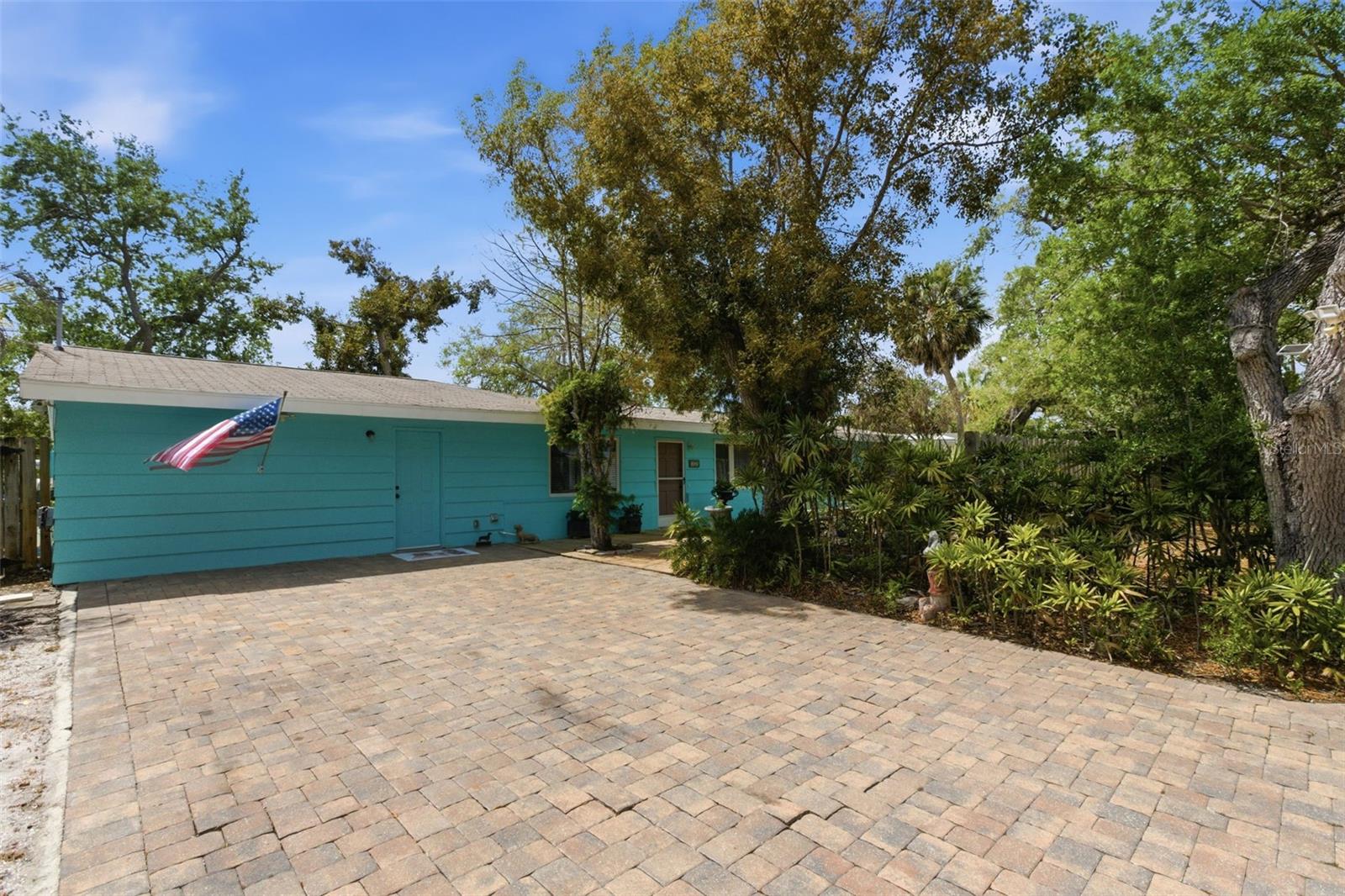 528 RALPH ST, SIESTA KEY, FL, 34242