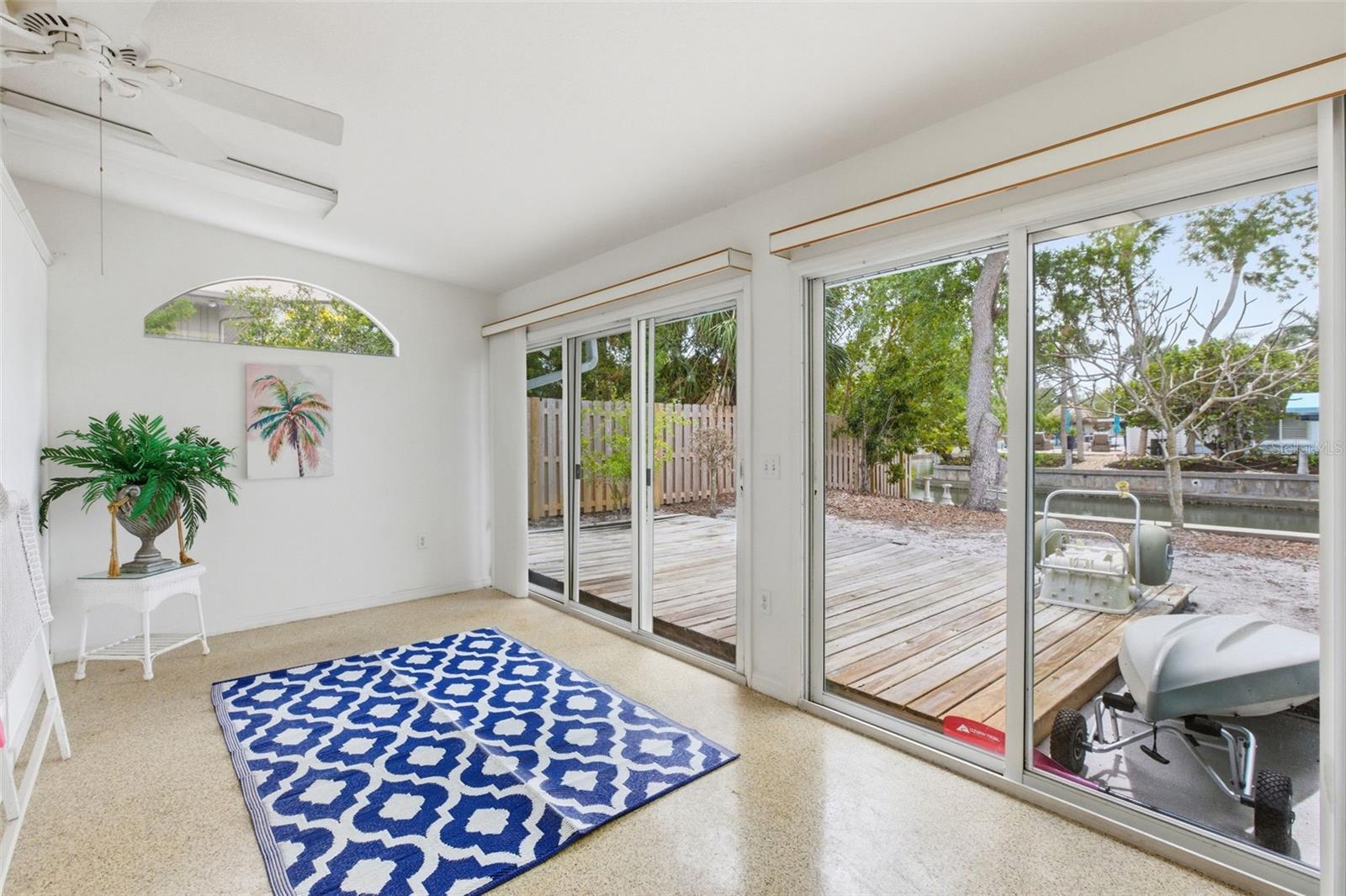 528 RALPH ST, SIESTA KEY, FL, 34242