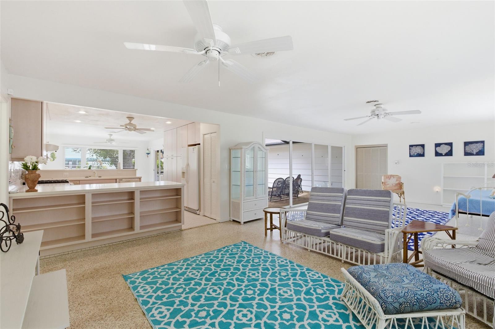 528 RALPH ST, SIESTA KEY, FL, 34242