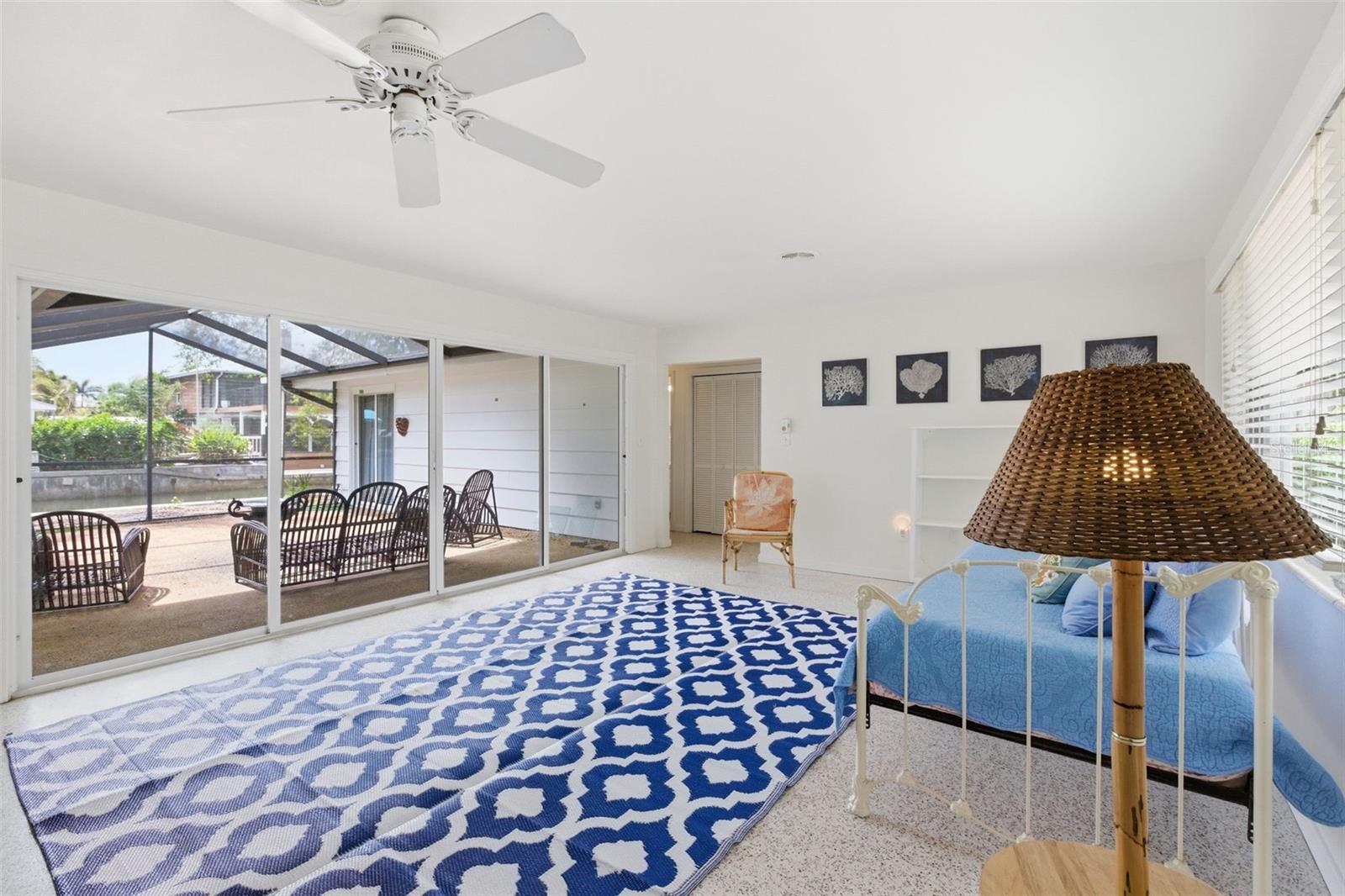 528 RALPH ST, SIESTA KEY, FL, 34242