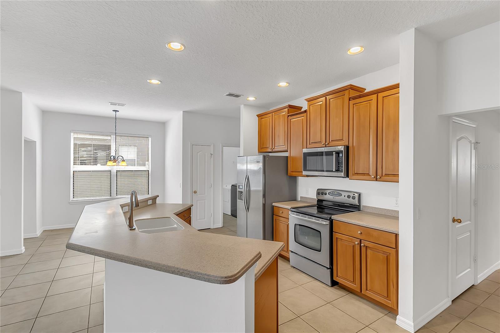 3323 FAWNWOOD DR, OCOEE, FL, 34761