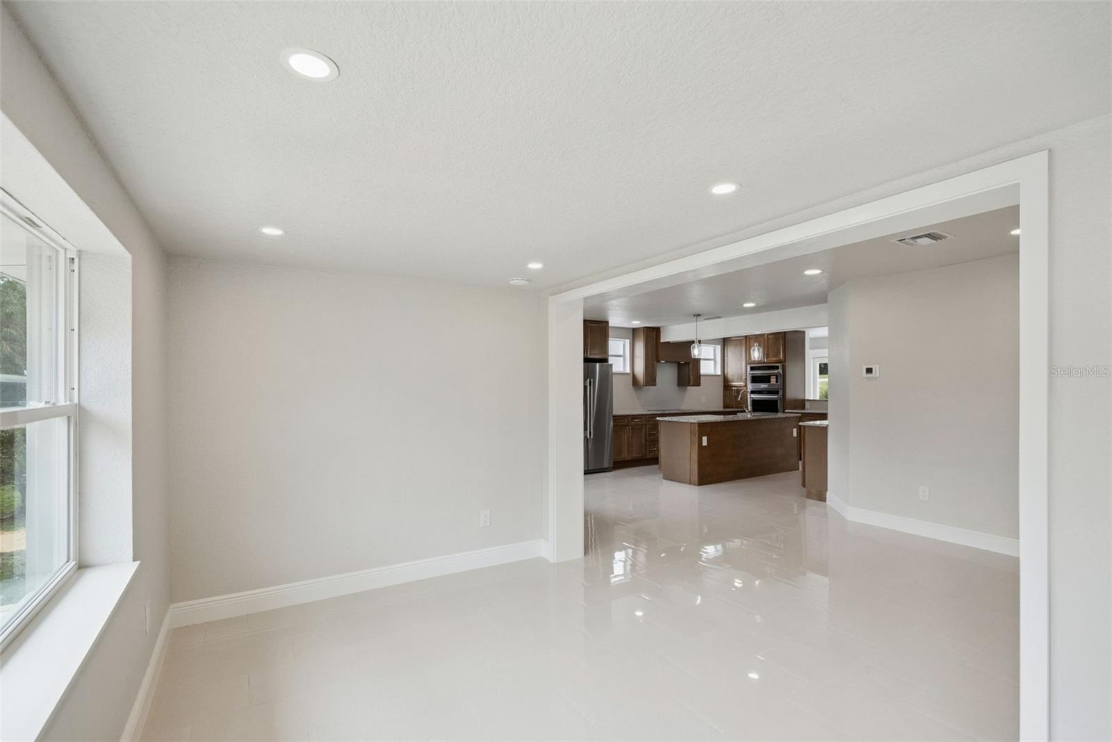 2316 N GRIFFIN DR, LEESBURG, FL, 34748