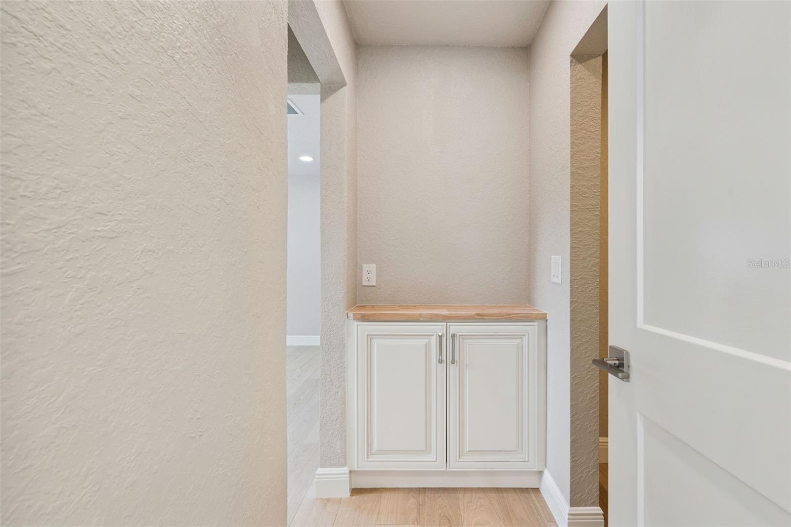 2316 N GRIFFIN DR, LEESBURG, FL, 34748