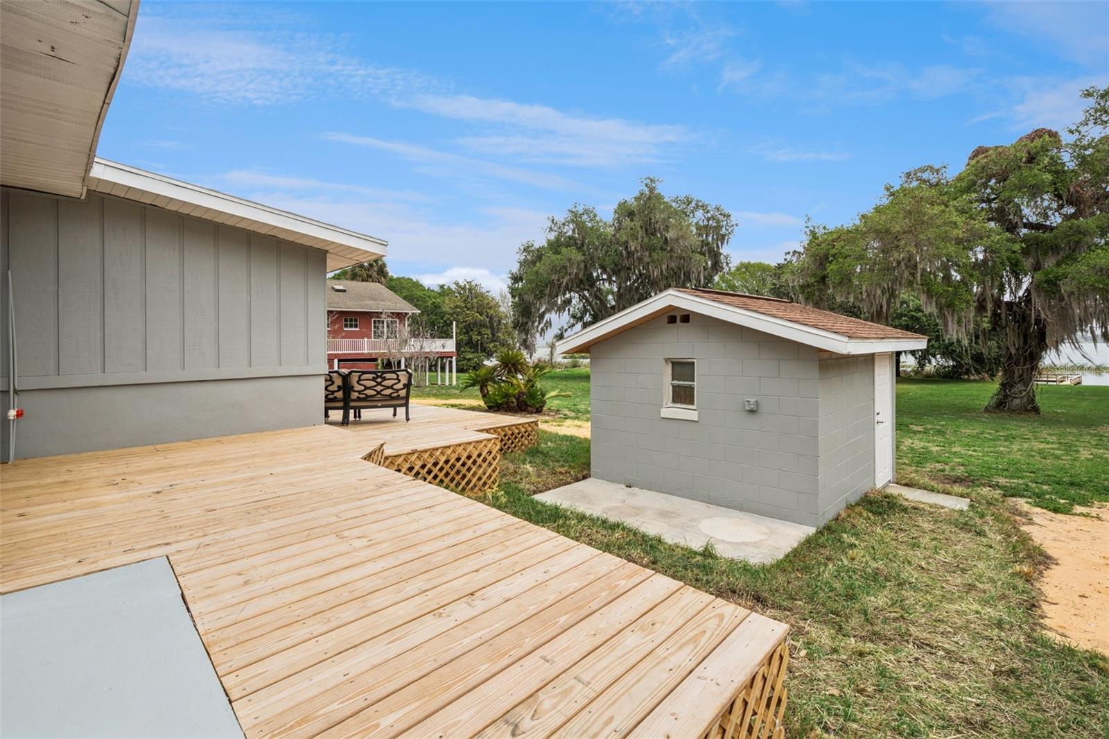 2316 N GRIFFIN DR, LEESBURG, FL, 34748