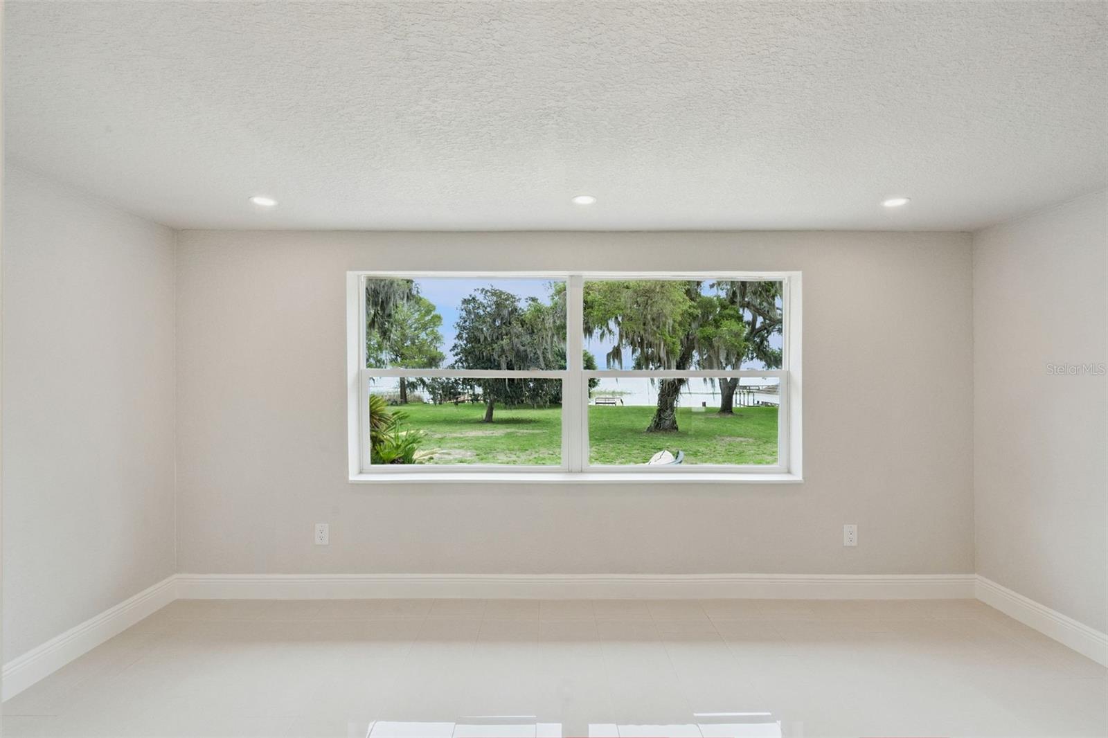2316 N GRIFFIN DR, LEESBURG, FL, 34748