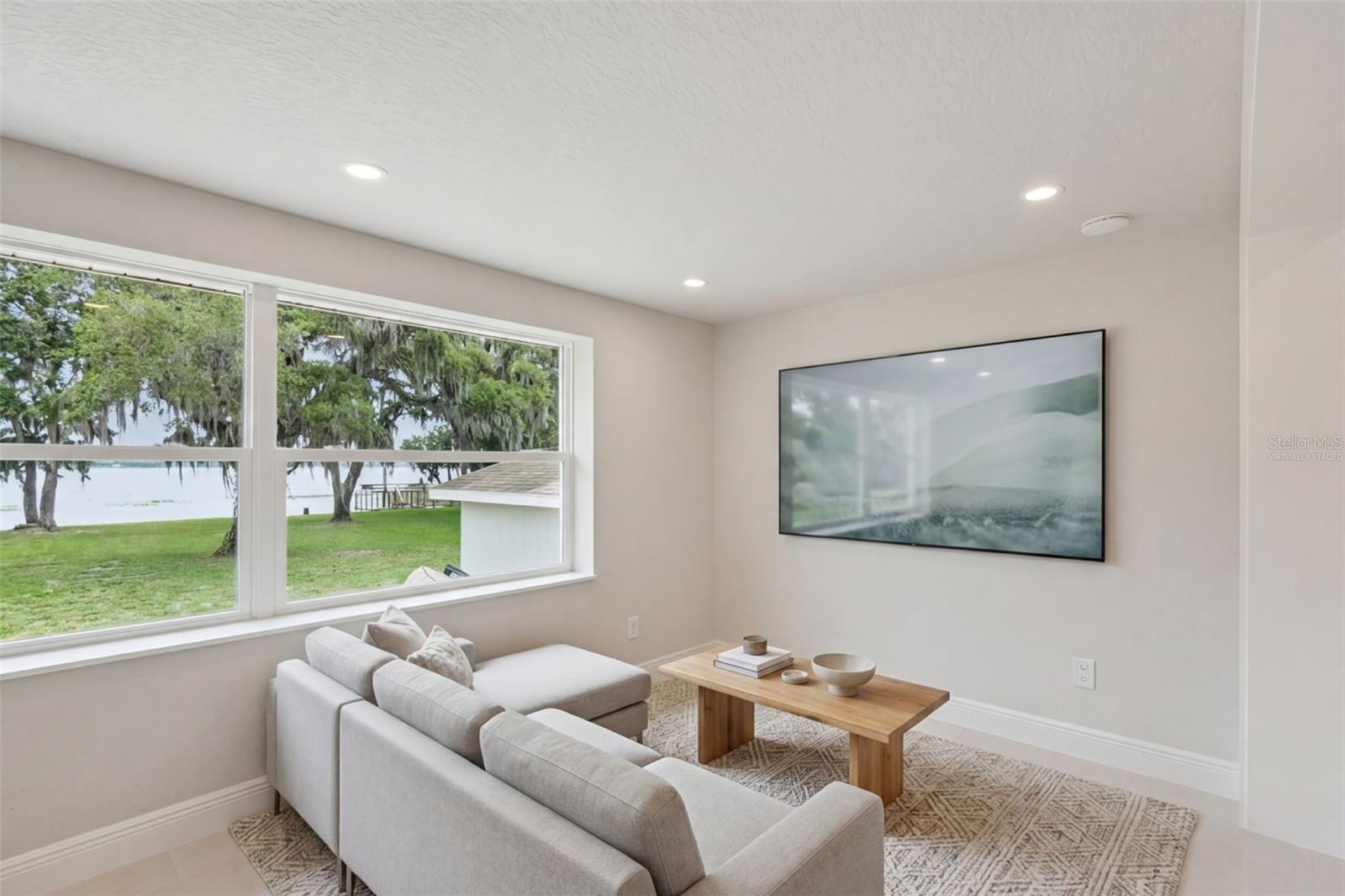 2316 N GRIFFIN DR, LEESBURG, FL, 34748