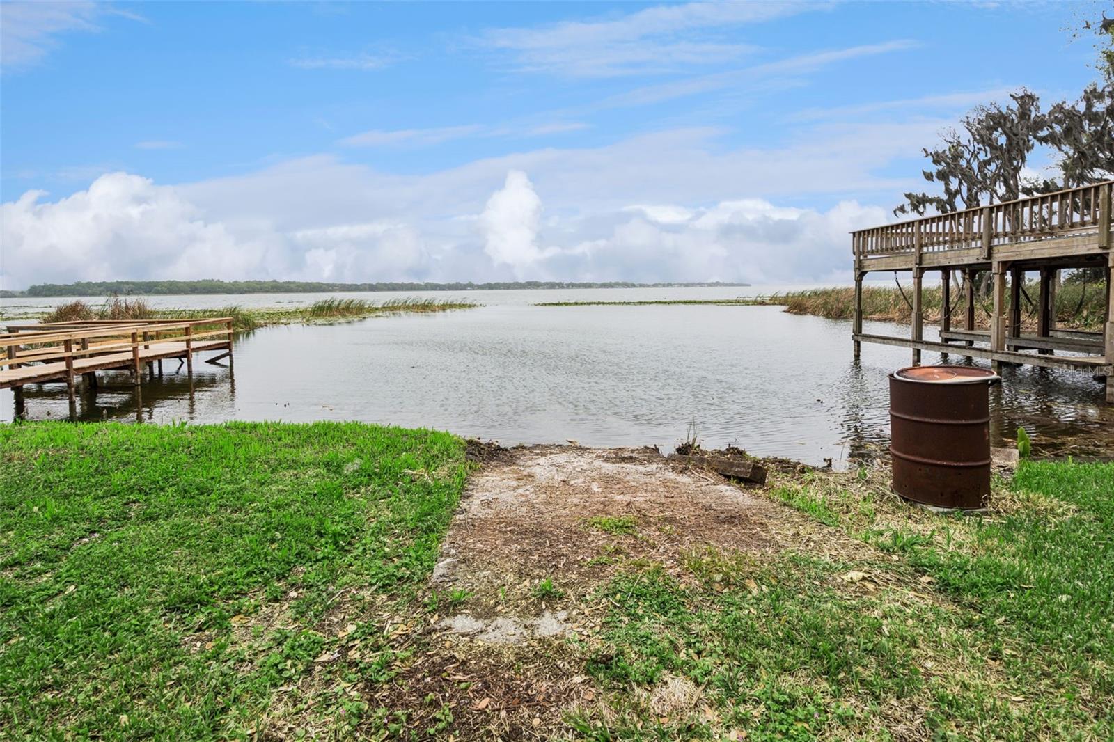 2316 N GRIFFIN DR, LEESBURG, FL, 34748