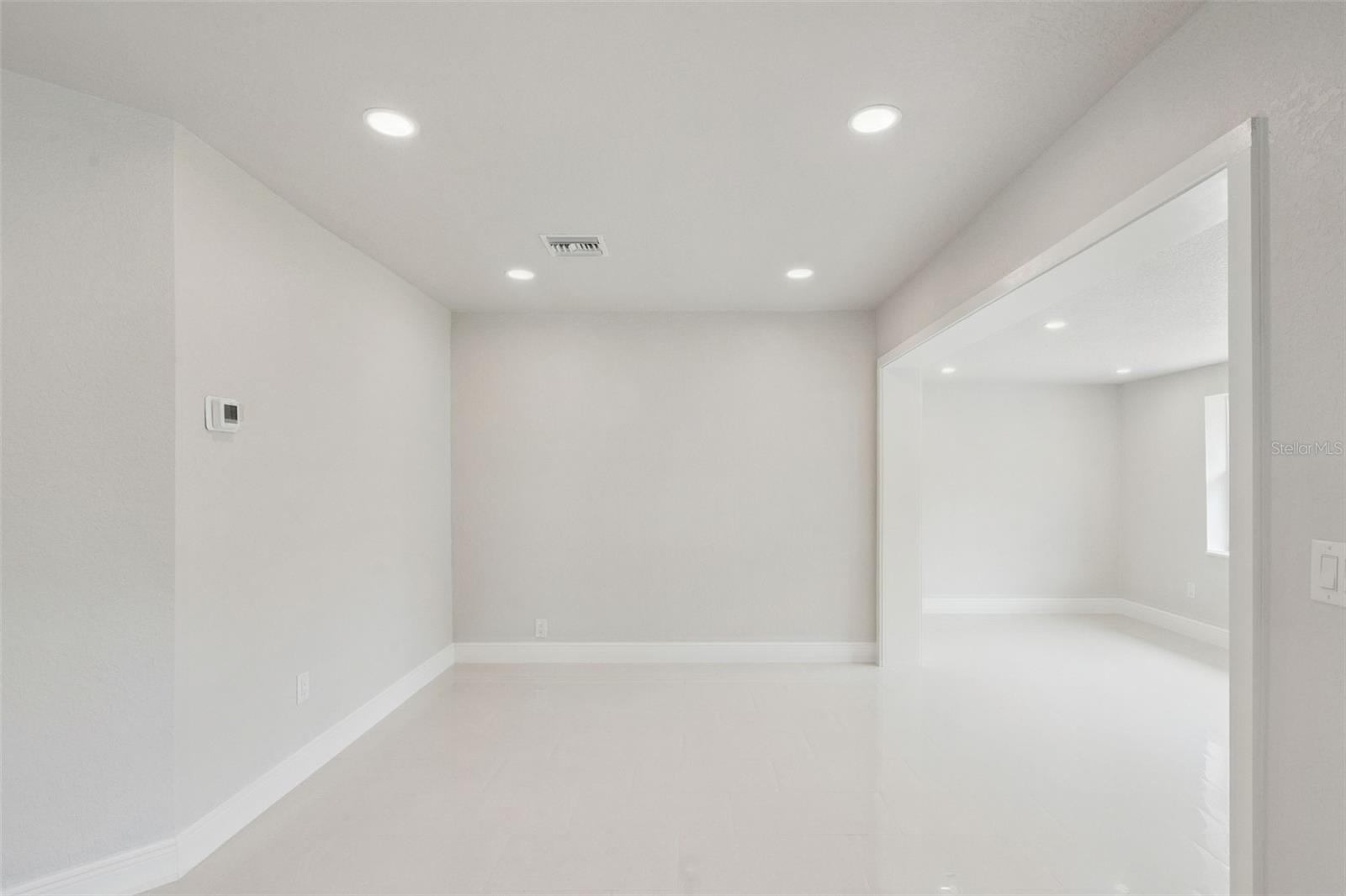 2316 N GRIFFIN DR, LEESBURG, FL, 34748