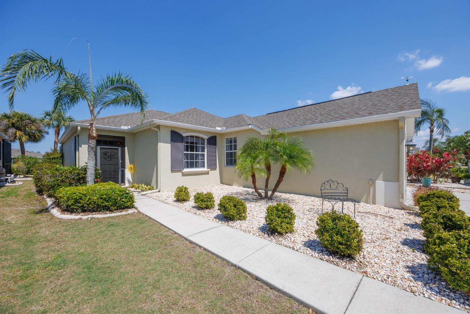 1045 EMERALD DUNES DR, SUN CITY CENTER, FL, 33573