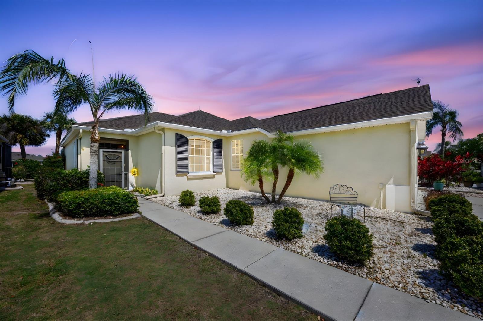 1045 EMERALD DUNES DR, SUN CITY CENTER, FL, 33573