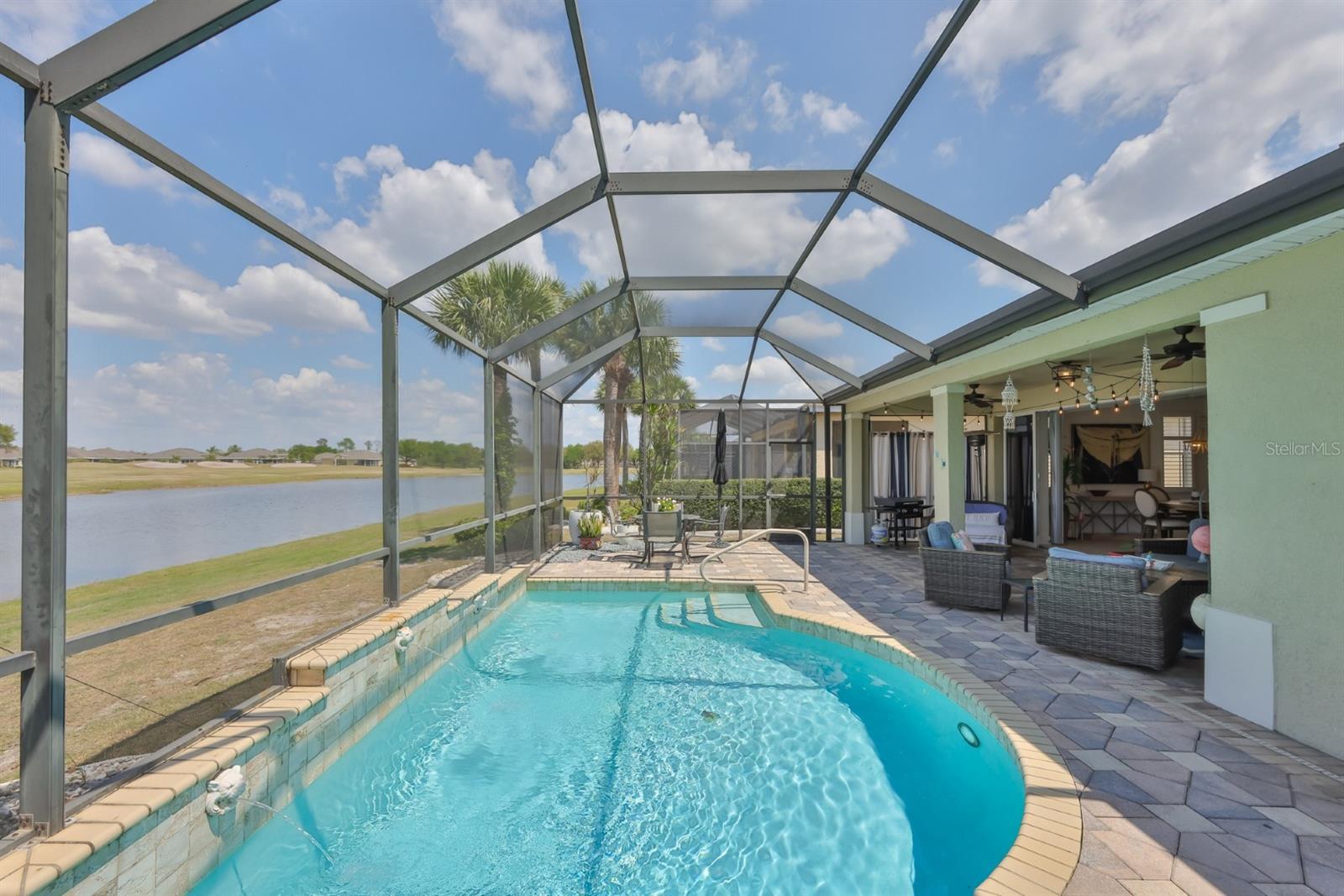 1045 EMERALD DUNES DR, SUN CITY CENTER, FL, 33573