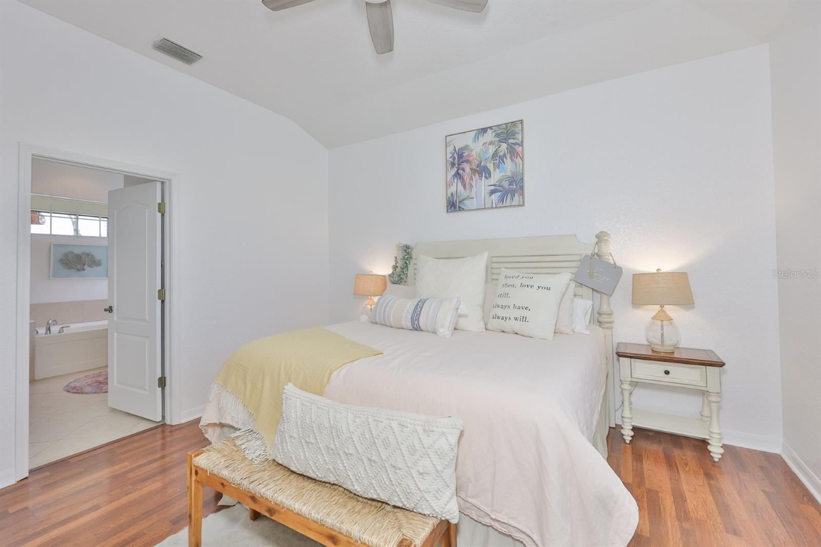 1045 EMERALD DUNES DR, SUN CITY CENTER, FL, 33573