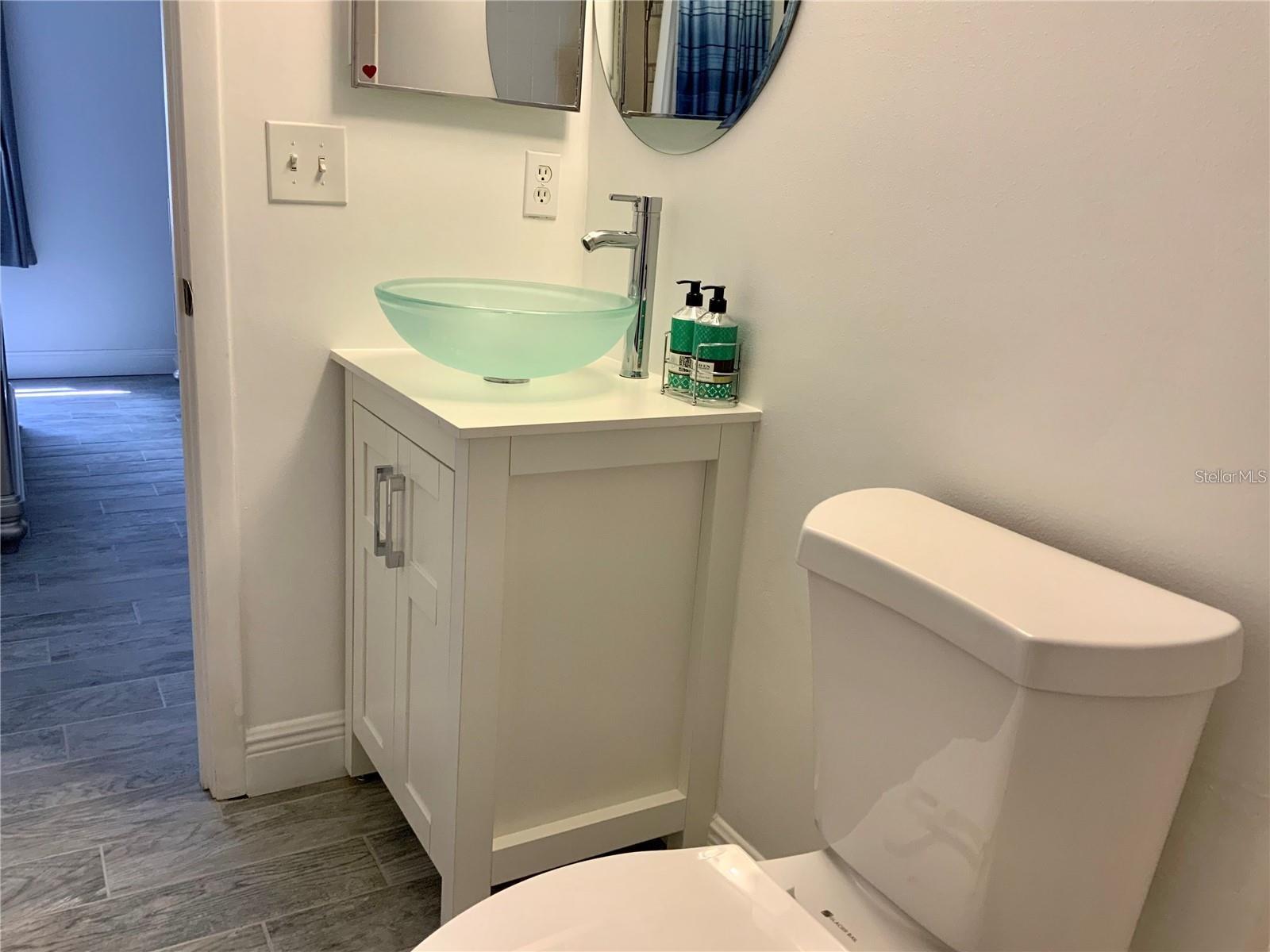 3213 BENEVA RD #204, SARASOTA, FL, 34232