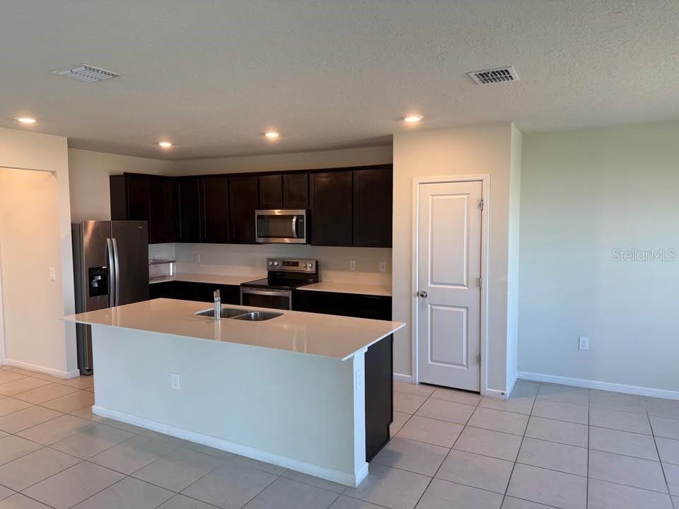 1963 ENCHANTING CT, DAVENPORT, FL, 33896