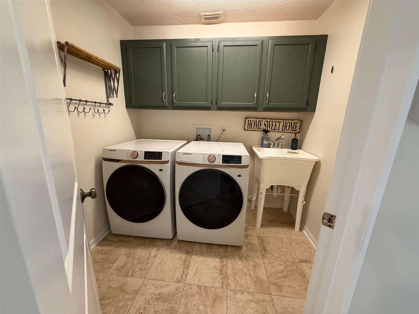 9115 BAY SIDE CT, ORLANDO, FL, 32819