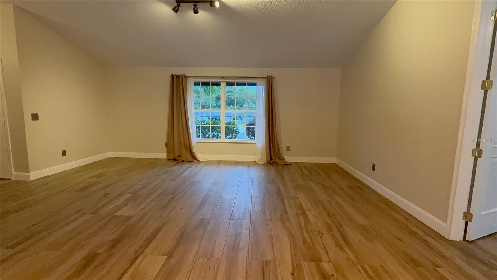 9115 BAY SIDE CT, ORLANDO, FL, 32819