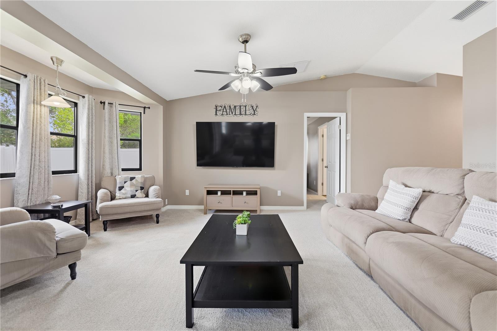 1111 S COOPER DR, DELTONA, FL, 32725