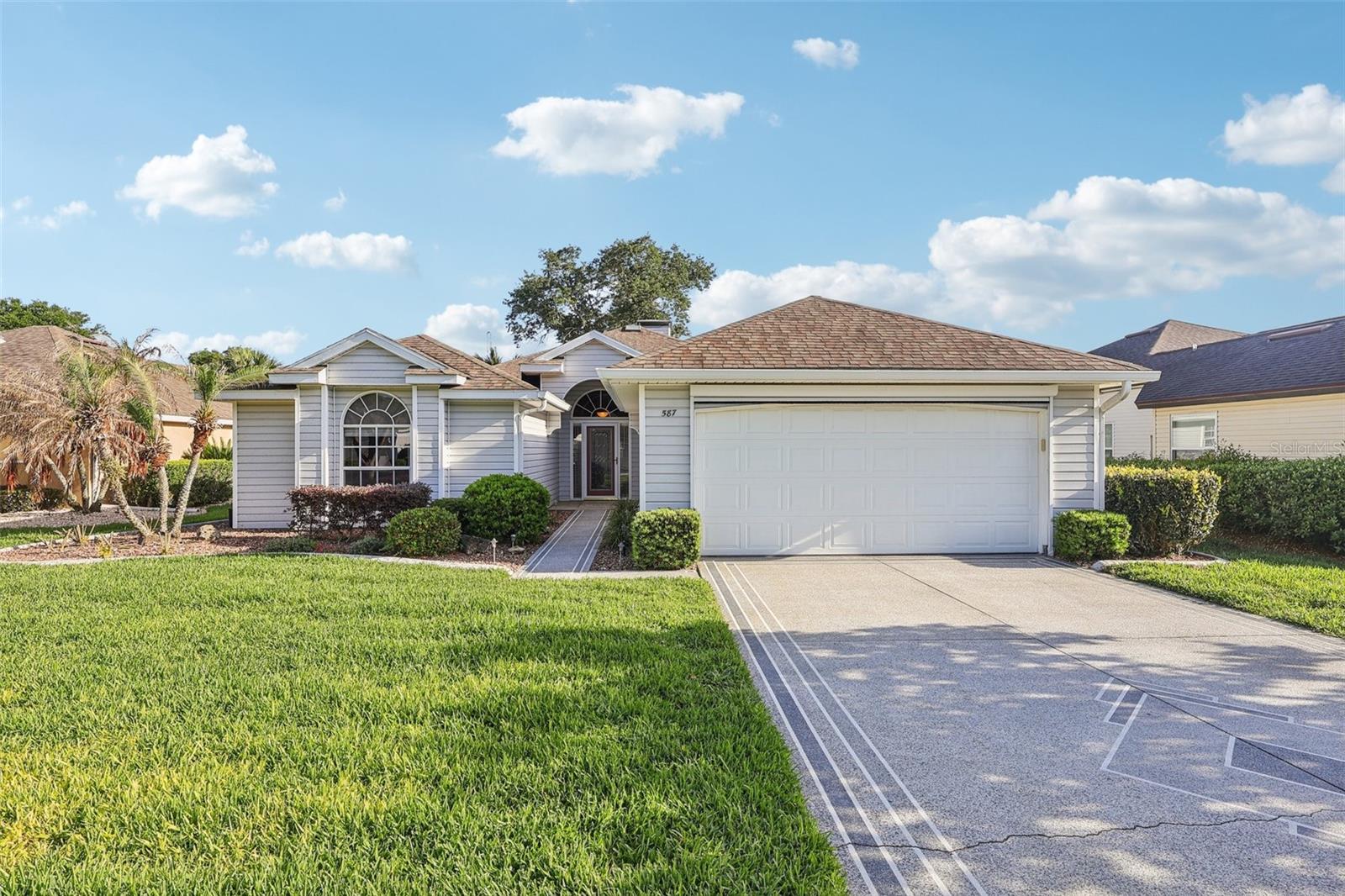 587 JUNIPER WAY, TAVARES, FL, 32778