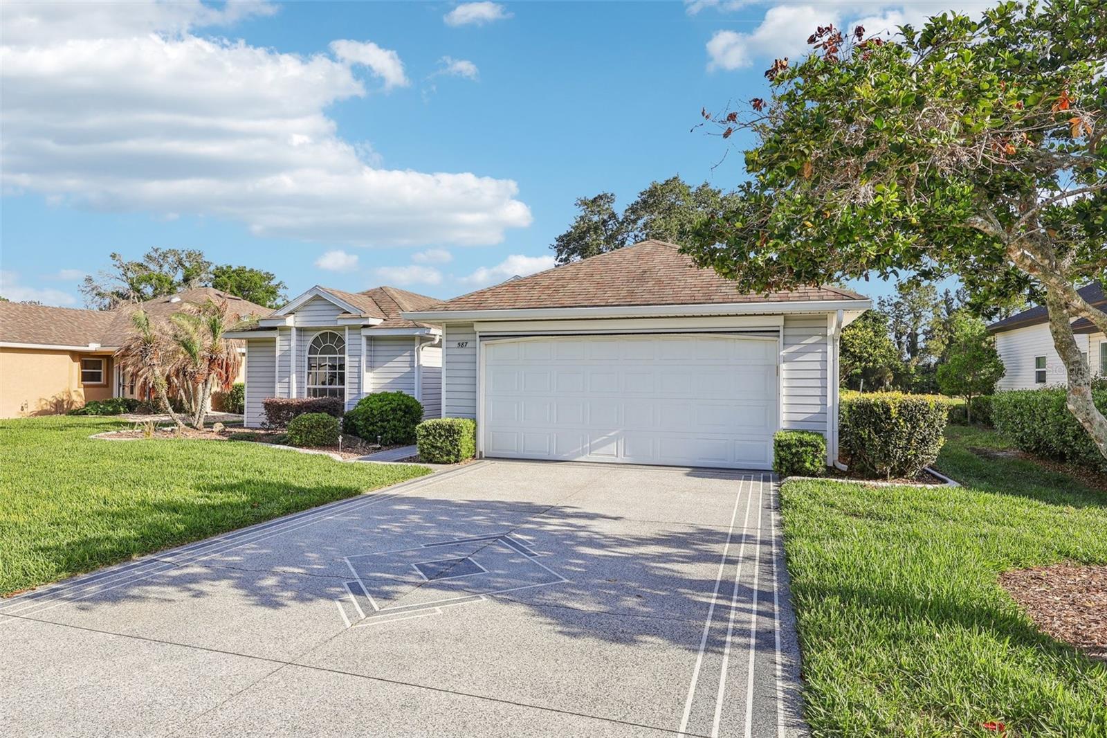 587 JUNIPER WAY, TAVARES, FL, 32778