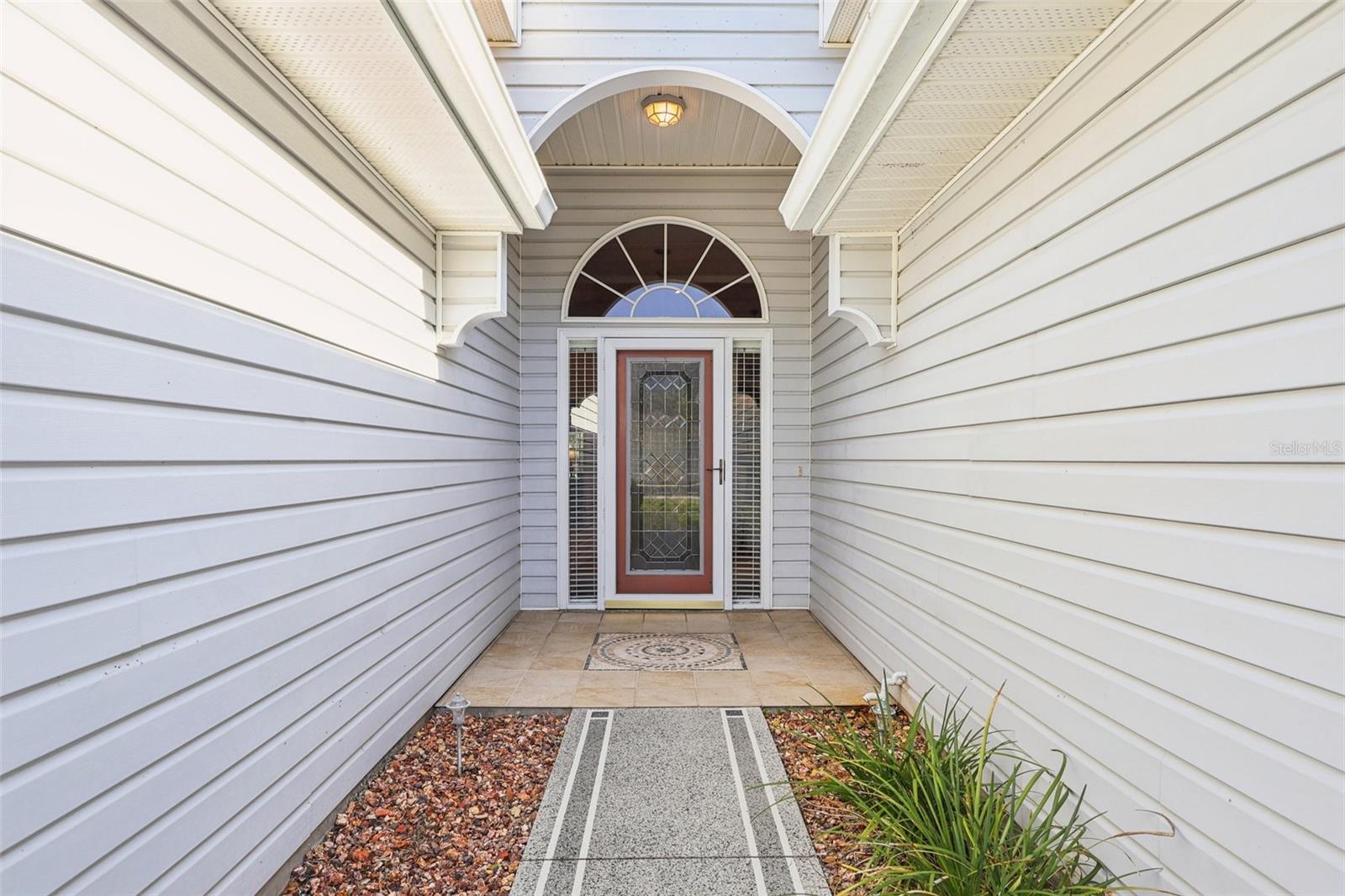 587 JUNIPER WAY, TAVARES, FL, 32778