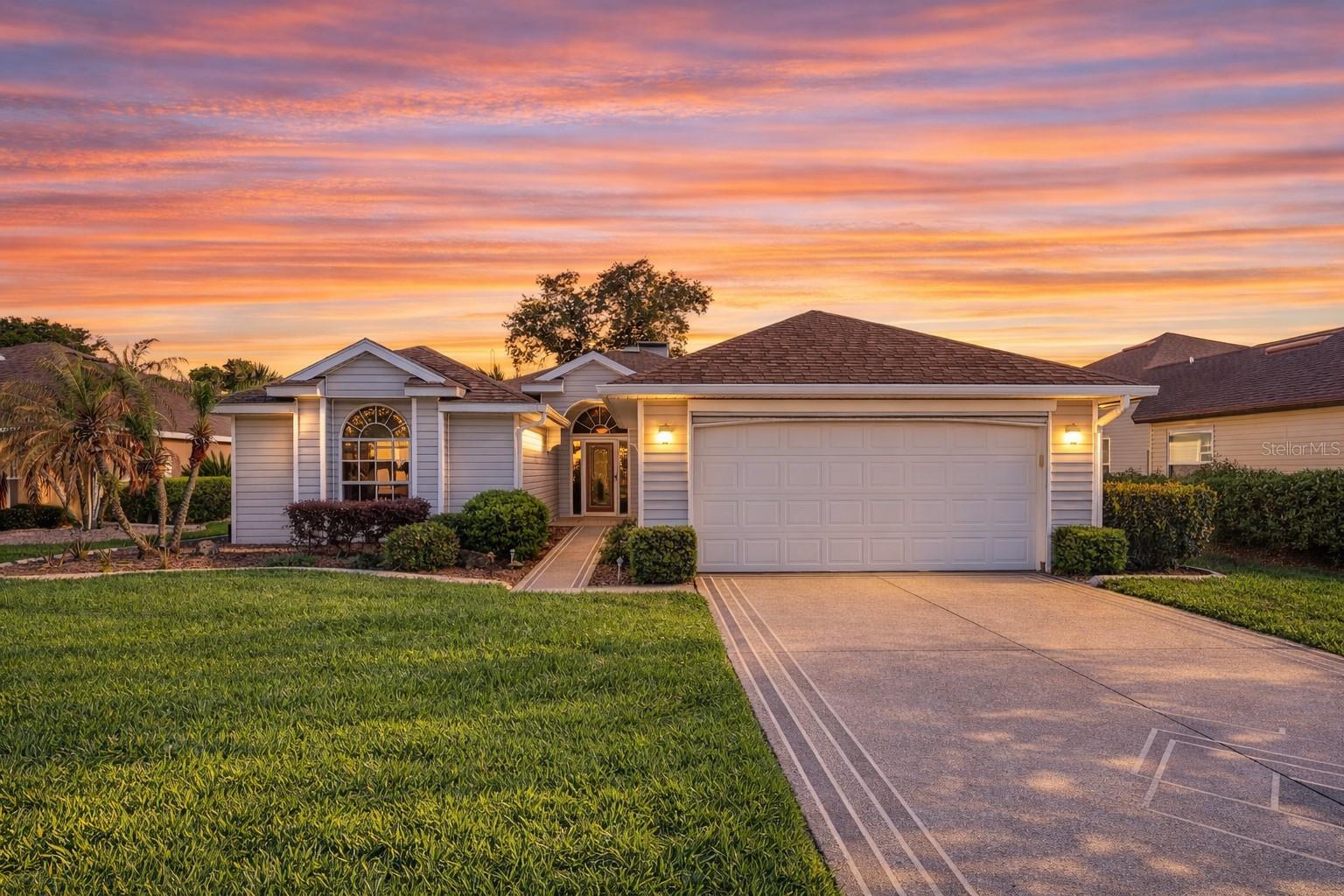 587 JUNIPER WAY, TAVARES, FL, 32778