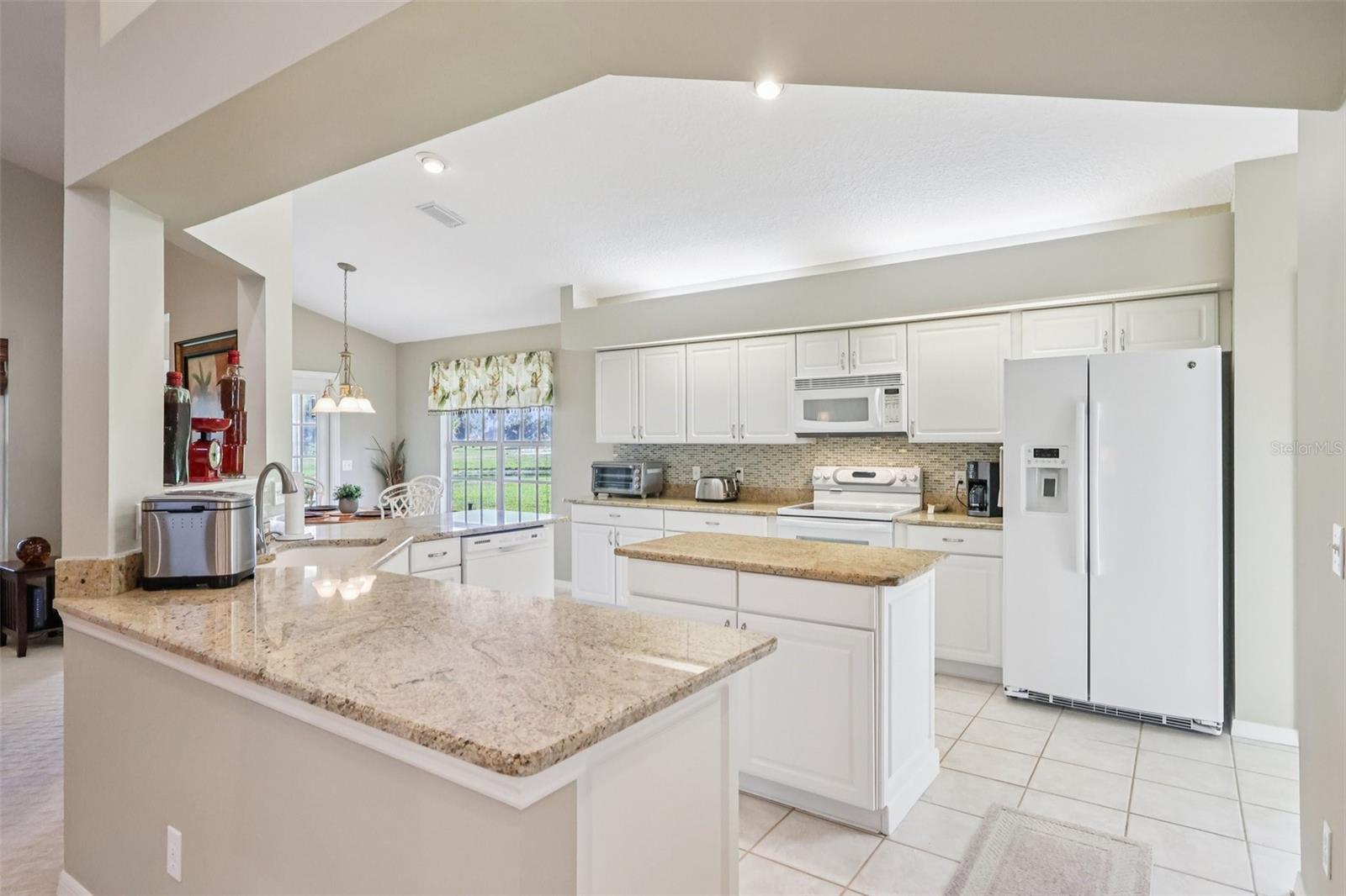 587 JUNIPER WAY, TAVARES, FL, 32778