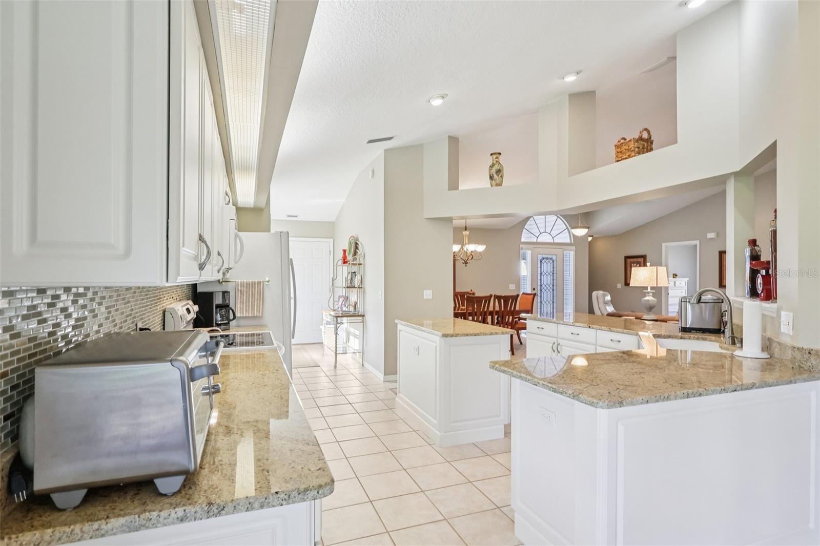 587 JUNIPER WAY, TAVARES, FL, 32778