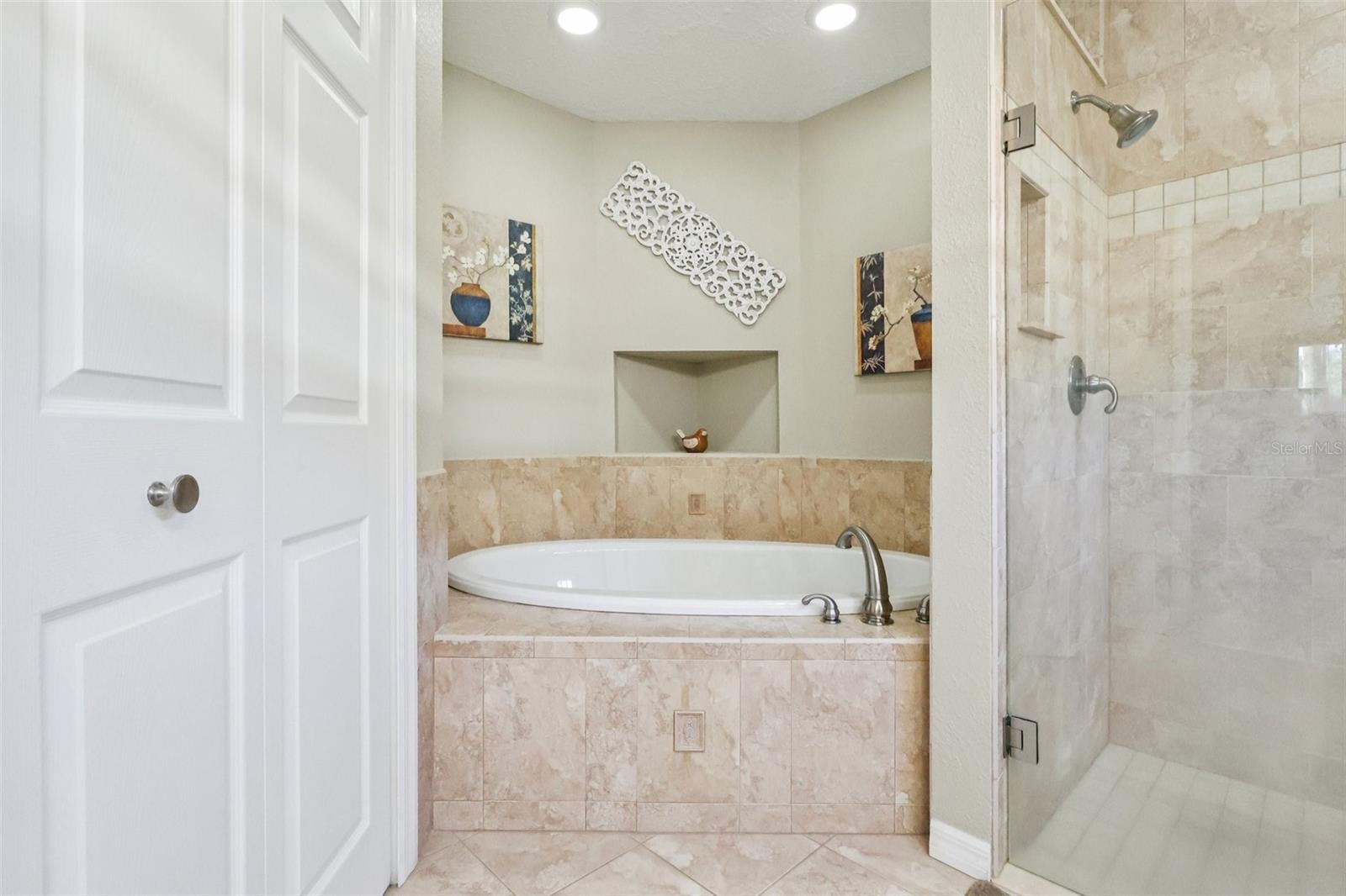 587 JUNIPER WAY, TAVARES, FL, 32778