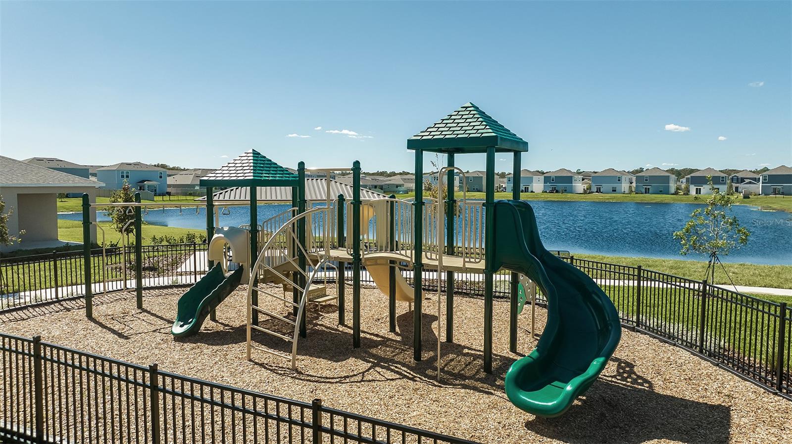 200 STREAMWATER WAY, GROVELAND, FL, 34736