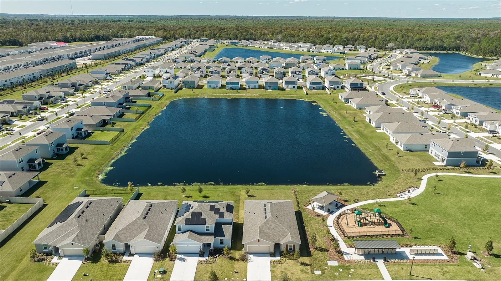 200 STREAMWATER WAY, GROVELAND, FL, 34736