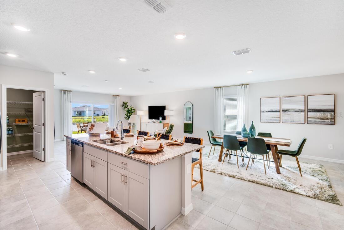 200 STREAMWATER WAY, GROVELAND, FL, 34736