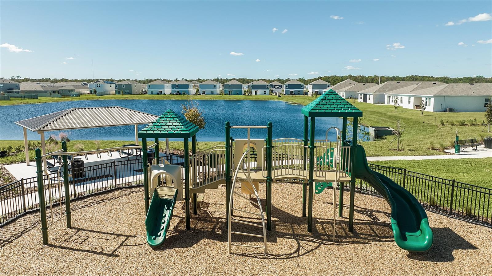 200 STREAMWATER WAY, GROVELAND, FL, 34736