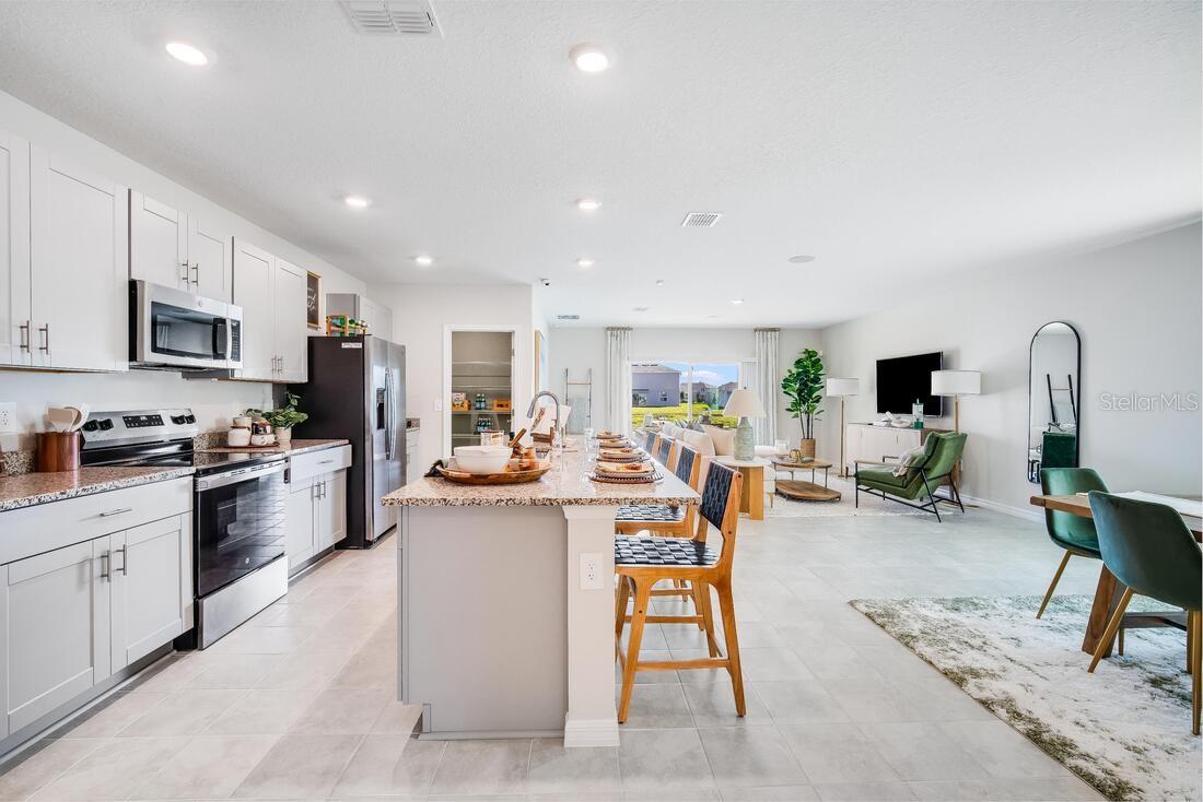 200 STREAMWATER WAY, GROVELAND, FL, 34736