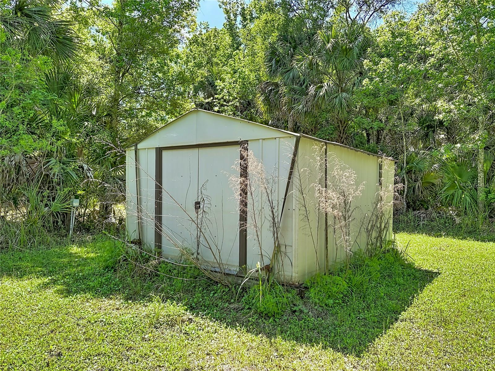 1501 ASHBY CREEK RD, OSTEEN, FL, 32764