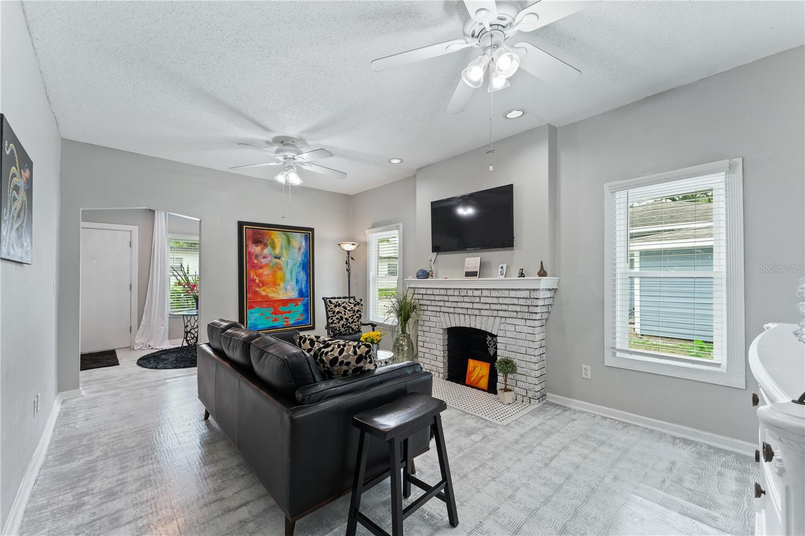 914 N 8TH ST N #1, ST PETERSBURG, FL, 33701