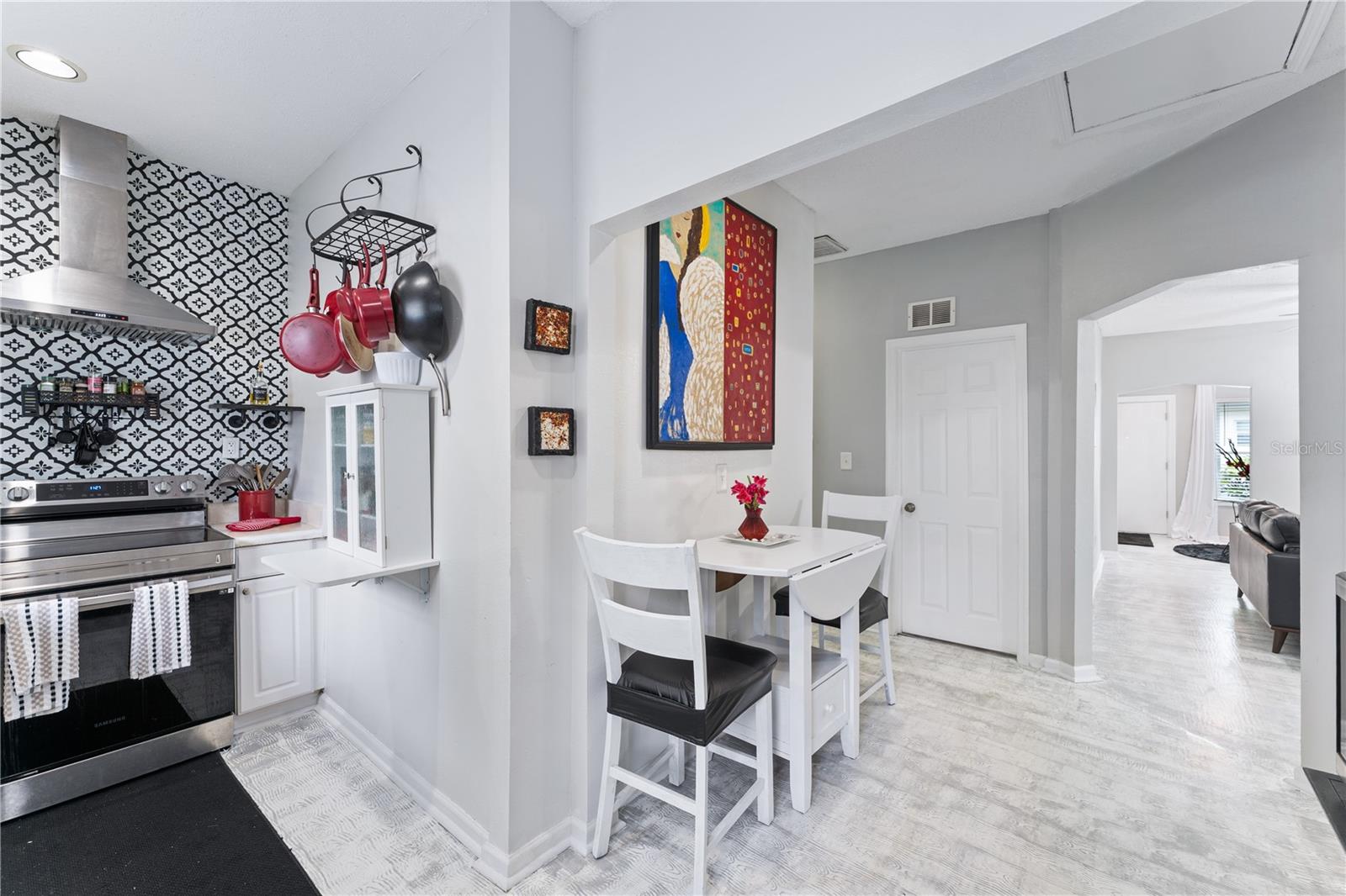 914 N 8TH ST N #1, ST PETERSBURG, FL, 33701