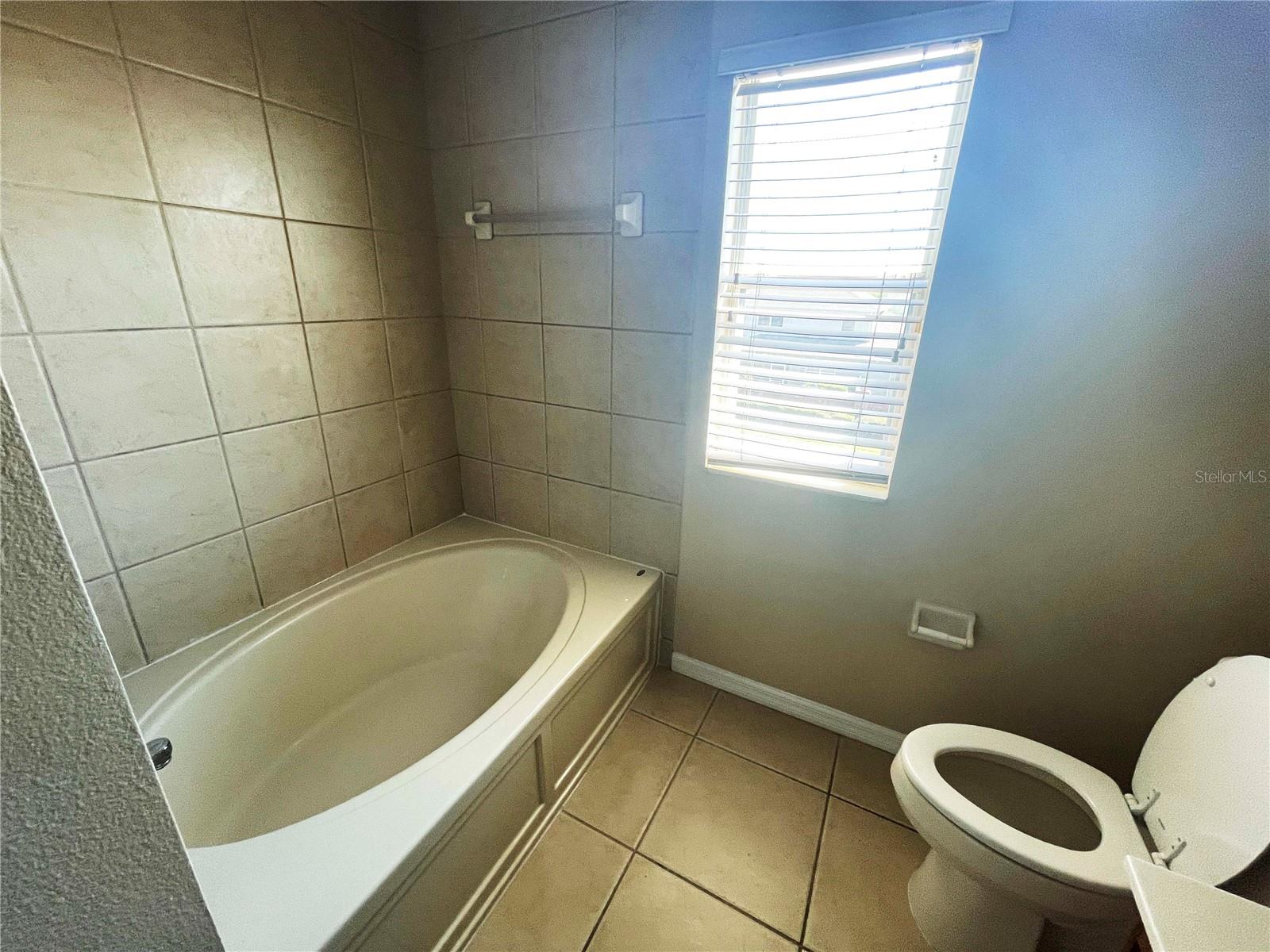 2520 RETREAT VIEW CIR, SANFORD, FL, 32771
