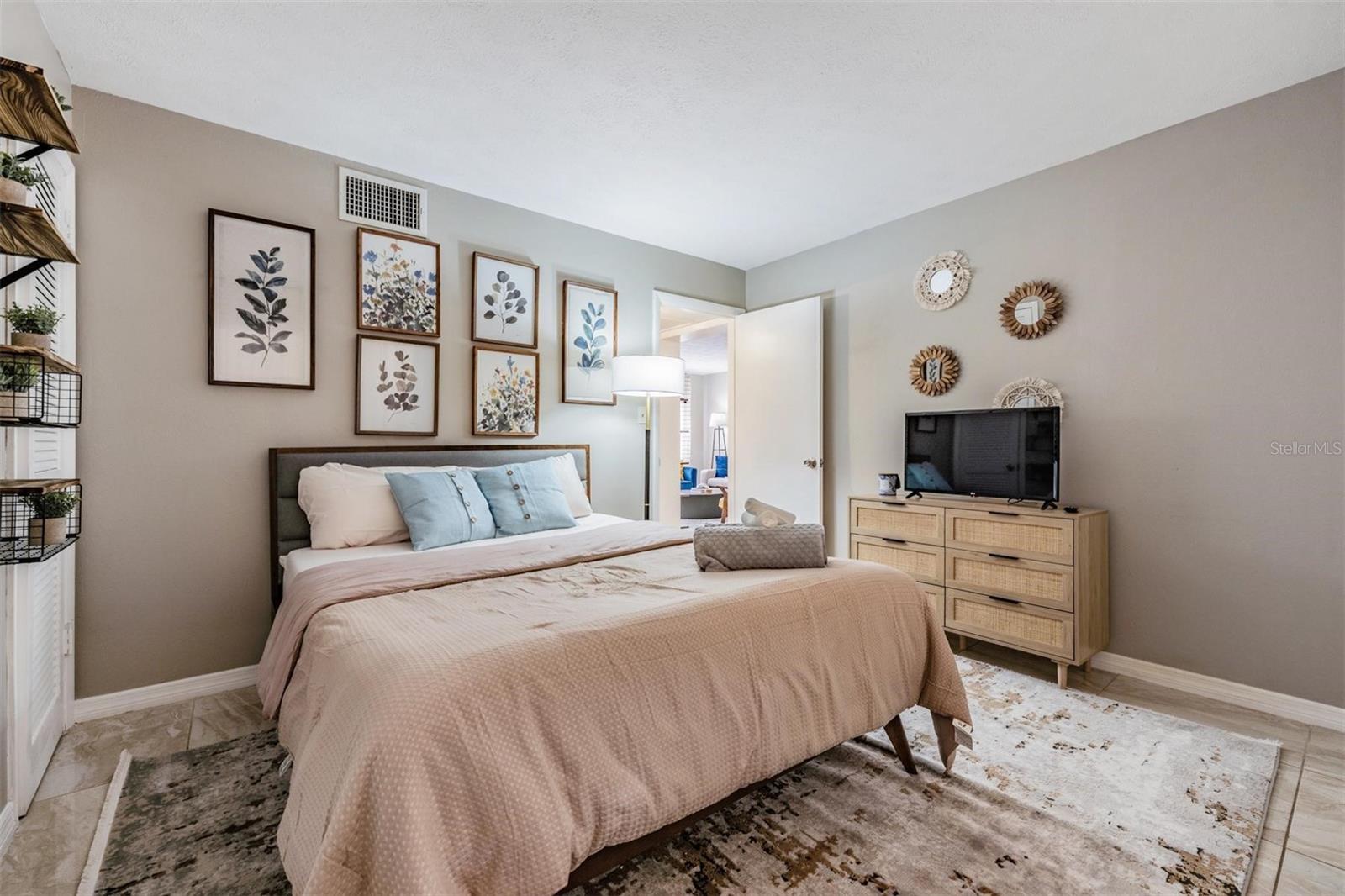 3718 W MCKAY AVE #104, TAMPA, FL, 33609