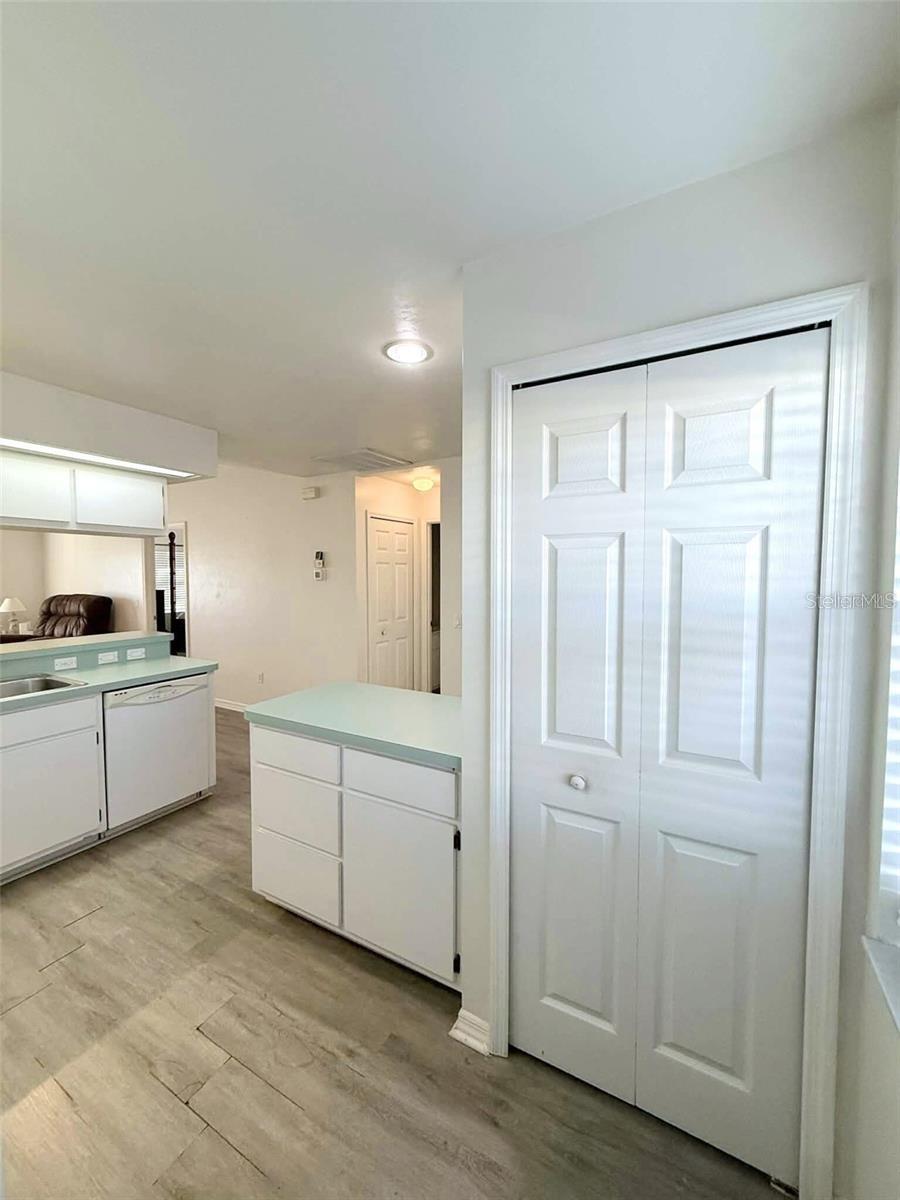 504 ROSE APPLE CIR, PORT CHARLOTTE, FL, 33954