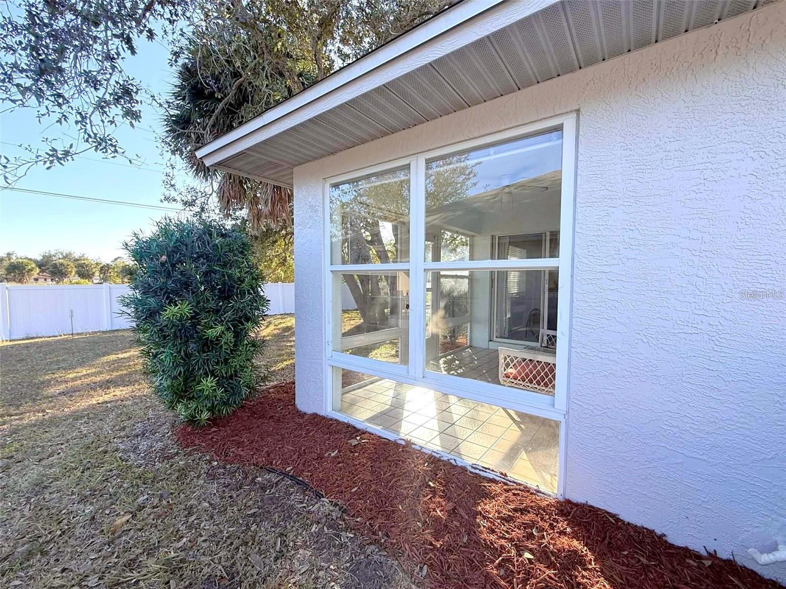 504 ROSE APPLE CIR, PORT CHARLOTTE, FL, 33954