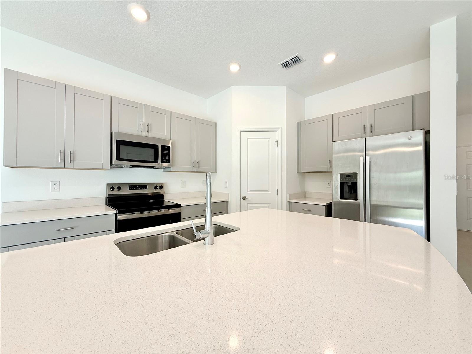 348 RIVER FRONT WAY, EDGEWATER, FL, 32141