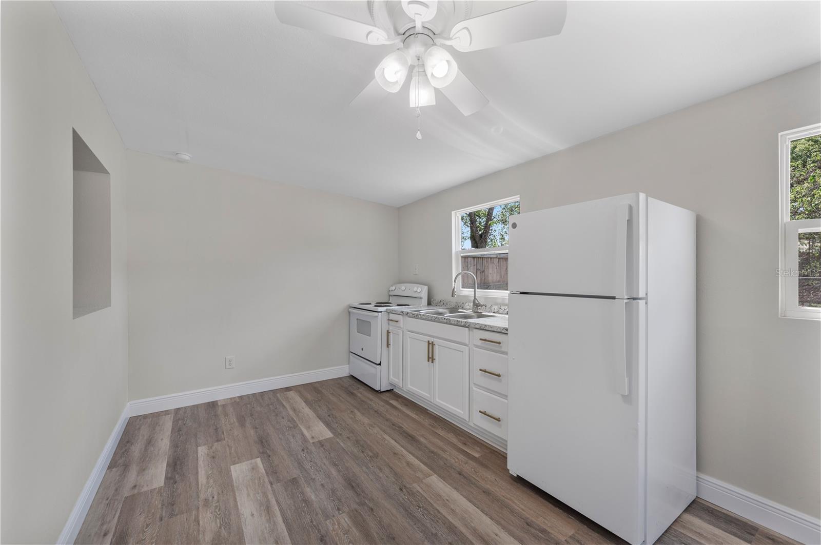 1215 EL CAMINO RD, LAKELAND, FL, 33805